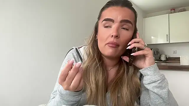 maisiesmithx live