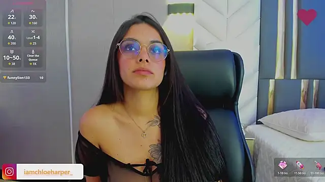 ChloeHarper_ live