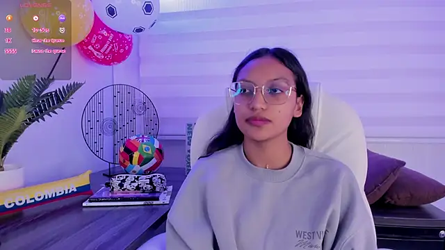 emma_brooks_ live