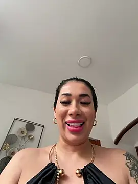 kiim_taaylor live