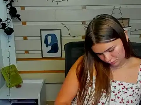 Josephine_Kiss live