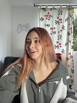 Sophia_LuxxX live