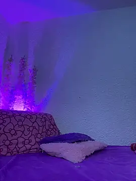 ChloeCollins__ live