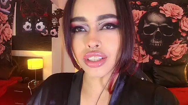 EvaaFoxxy1 live