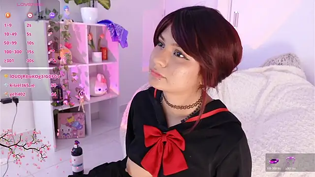 Evelynnee live
