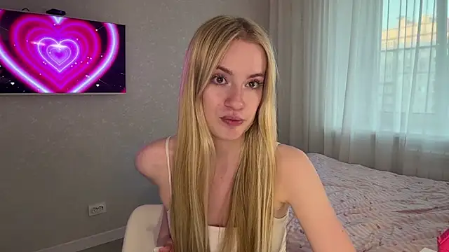 Between_Eeys live