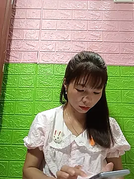 AmyLinee01 live