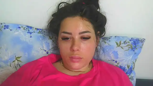 LovelyJulliette live