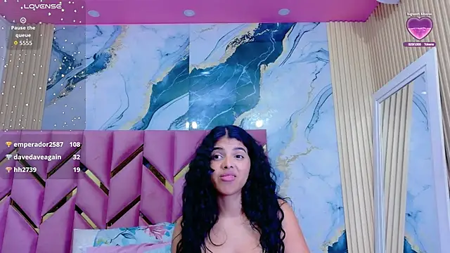 hotiergirl live