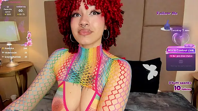 NaylaNyx live