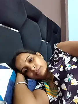 Sexy-Kajal2 live