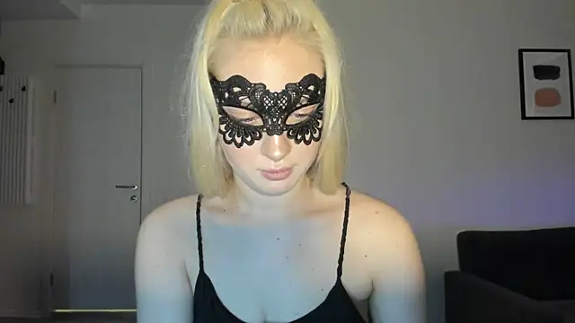 Polly_Skil live