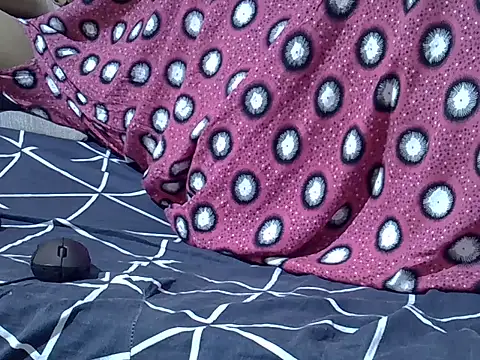 petite_pretti live