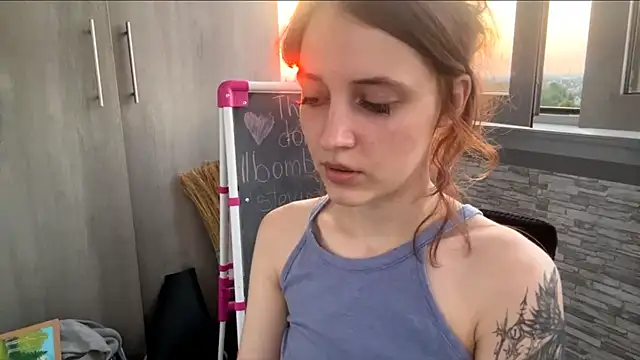 AntoinetteCrispell live