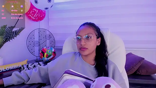 emma_brooks_ live