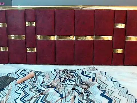 _CAROLINE45 live