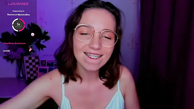 KindHazelHere_ live