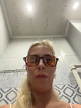 LisaMurr live