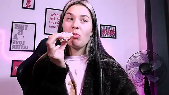 AlisaFrost live