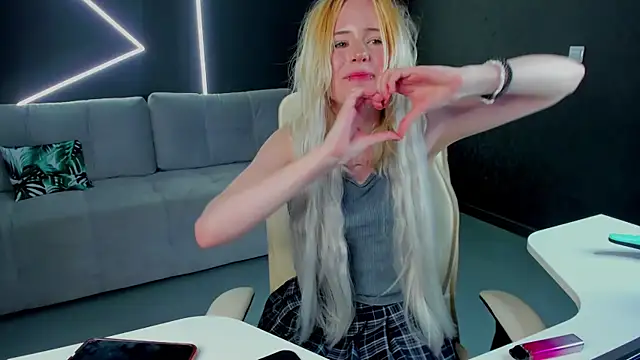 kikipeach live