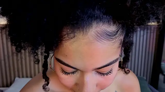 Delilah_bless live