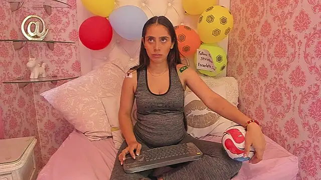 Escarleth_Fox live