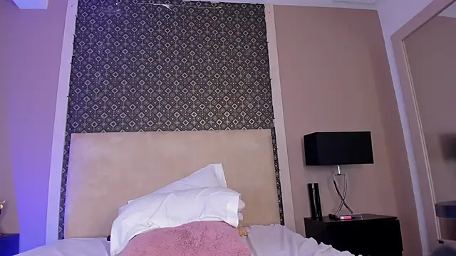 Larissa_Luna live