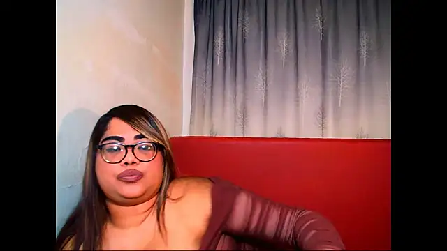 Indian_Lola00 live