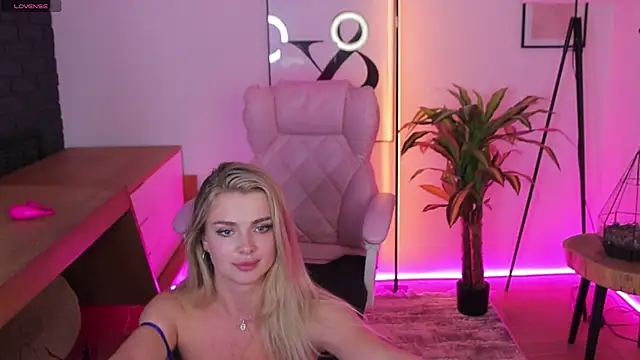 Angel___Blond live