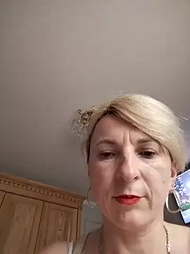 AhlyssaLove1155 live