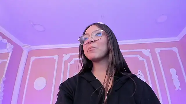 NinaSinclair live
