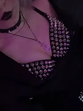 Sindy_Lou live