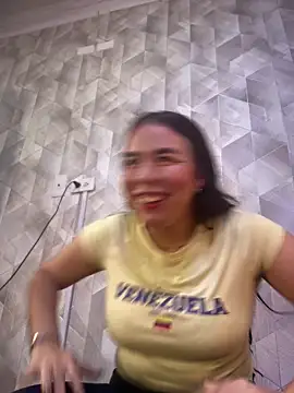 TessaCooper1 live