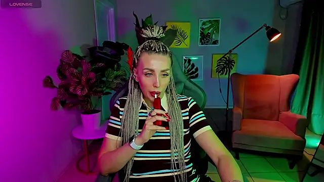 MonicaRiley live