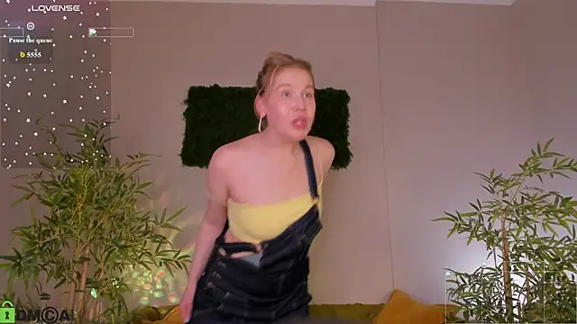 Colleen_Blake live