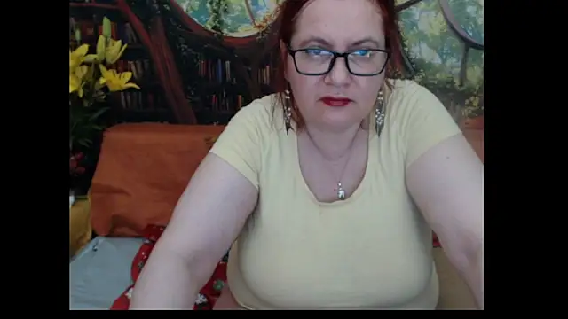PlayfullMature live