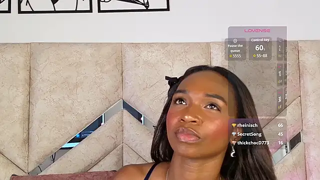 agatha-adamsss profile