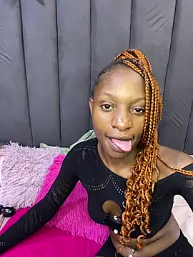LonelyQueenxx25 live