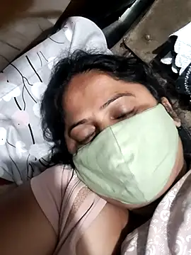 Hot_indian_Milf live