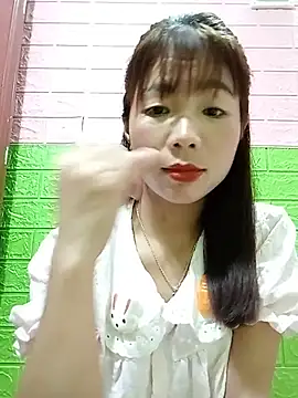 AmyLinee01 live