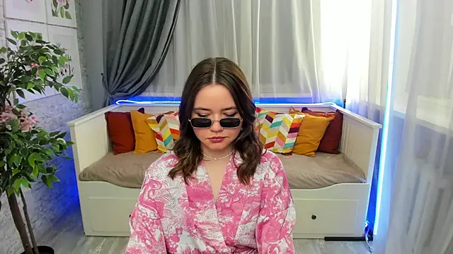 AprilPowell live