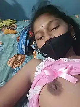 Naughty-Savi live