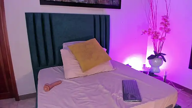 PenelopeCruzz_ live