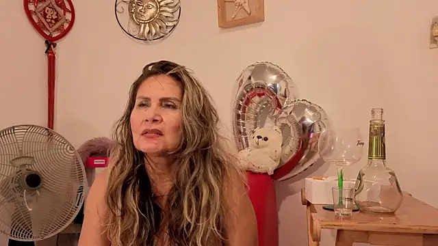 amandabakerx live