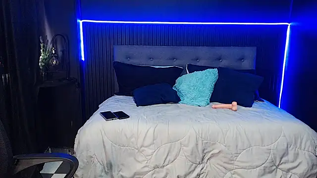 Sophia_w_ live