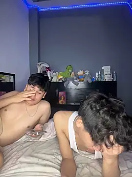 Kailertwink live