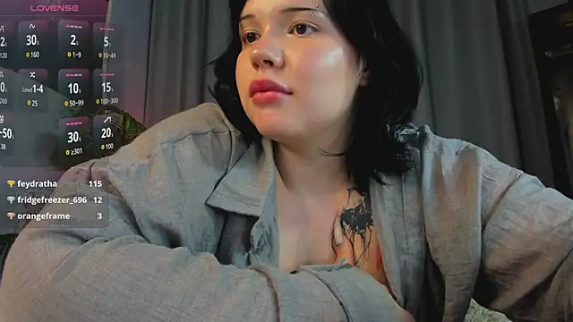 KittyNuarr live