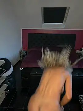 GymMoniMilf live