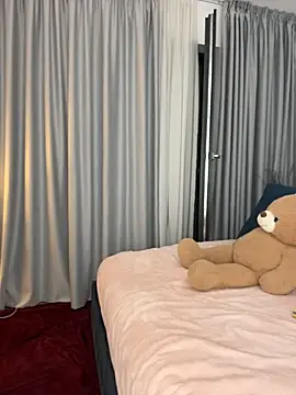 Mira_Luna live