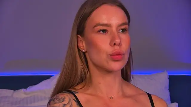 AshleyRoyse live